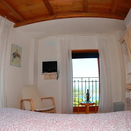 Oda ve Kahvaltı Borgo Massovrana