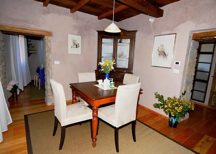 ベッド・アンド・ブレックファスト Borgo Massovrana Castel di Casio