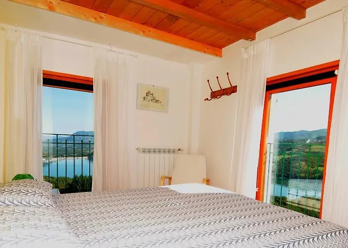 Borgo Massovrana Castel di Casio